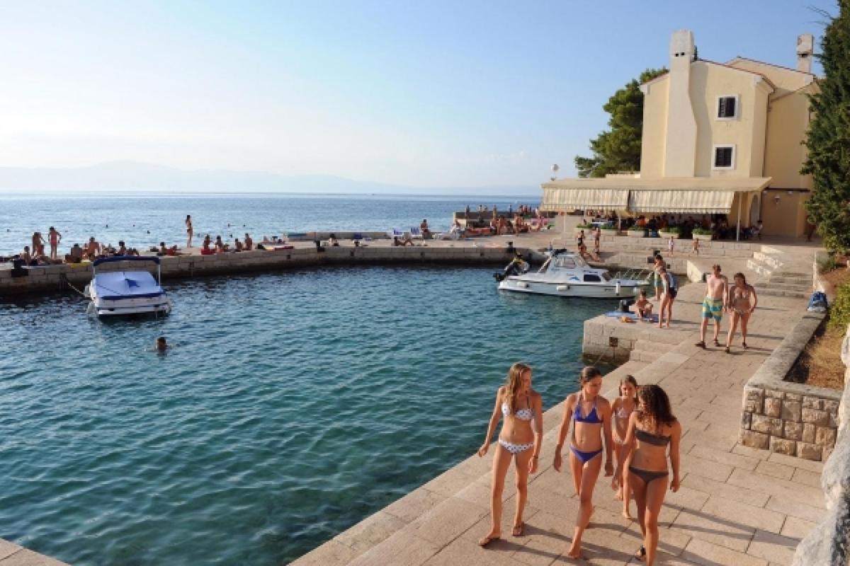 Apartman Tri Palme Gabonjin Oda fotoğraf
